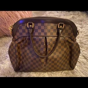 Authentic Louis Vuitton purse